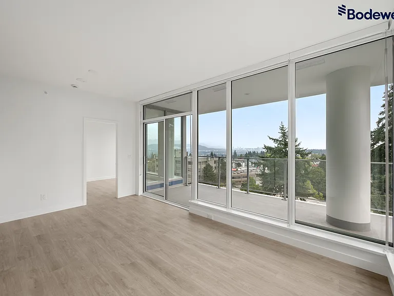 4988 Bennett St — Photo 2