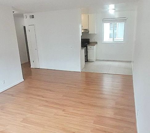 4th image of 725 Monterey Blvd APT 6