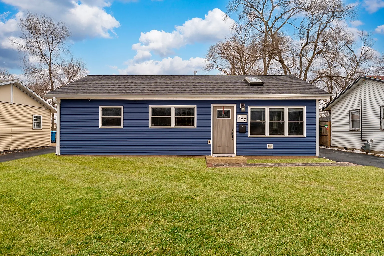 847 Foran Ln photo 1