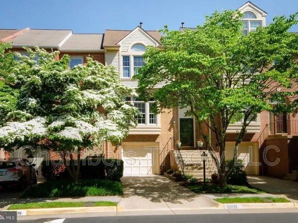 12021 Lisa Marie Ct, Fairfax, VA 22033