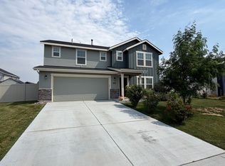 960 SW Raelynn St, Mountain Home, ID 83647