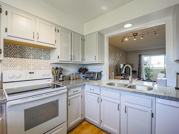 5th image of 7474 E Earl Dr #204