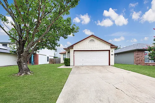 1404 Fox Creek Dr Photo 1