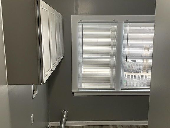 5th image of 777 Seymour Ave Unit 9