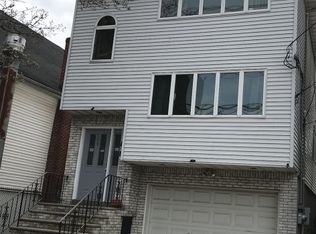 109 Oliver St #111, Newark, NJ 07105