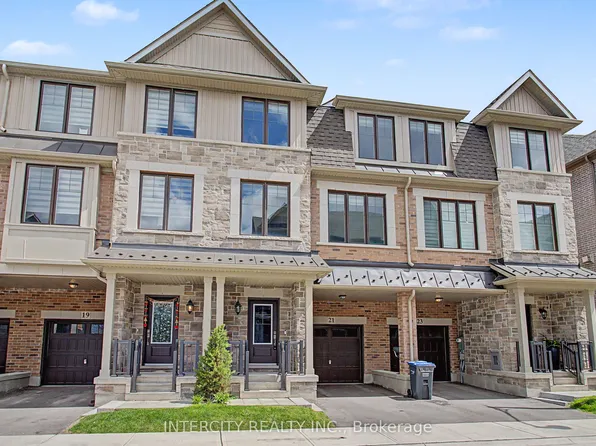 21 Folcroft St, Brampton, ON L6Y 6L3