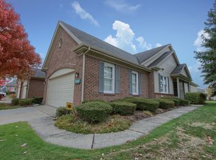 39469 Village Run Dr, Northville, MI 48168