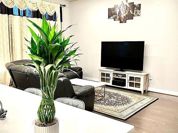 2nd image of 4221 Borho Ranch St