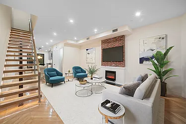 554A Lexington Avenue