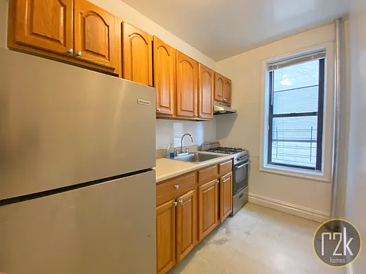 Rented by Realty 2000 Corp | media 14