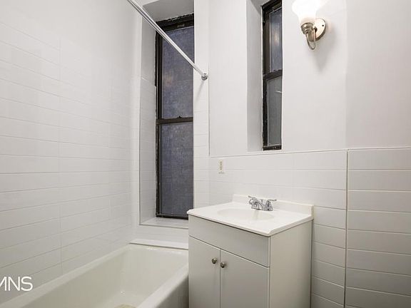 5th image of 2304 A C Powell Blvd APT 3A