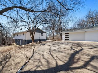 7335 Military Rd, Woodbury, MN 55129