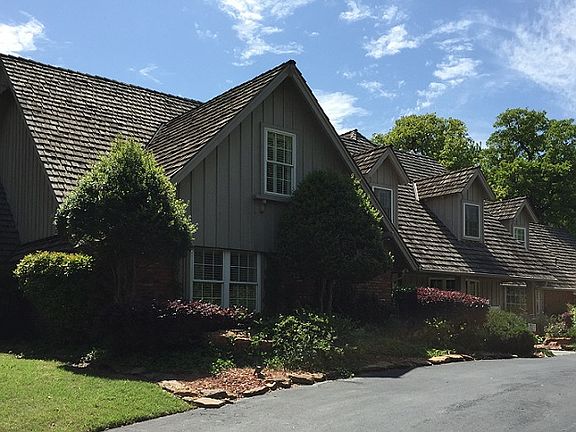 2nd image of 6 Rolling Oaks Dr