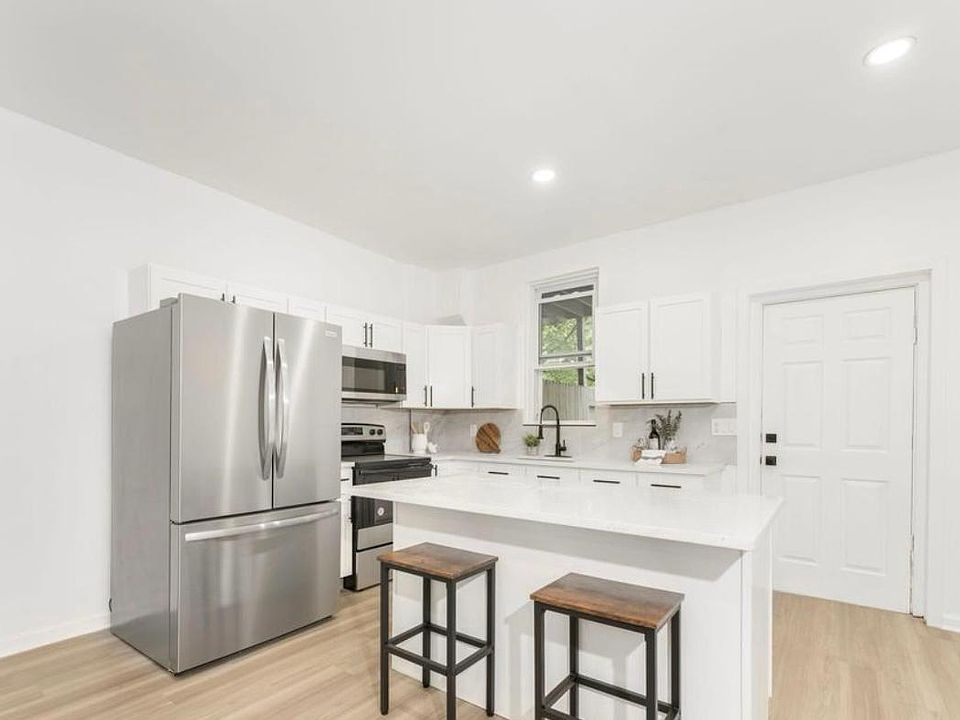 1st image of 66 N 12th St