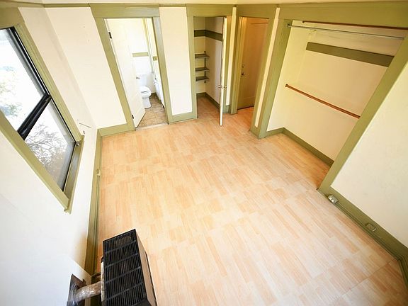 3rd image of 1611-1615 2nd Ave #7