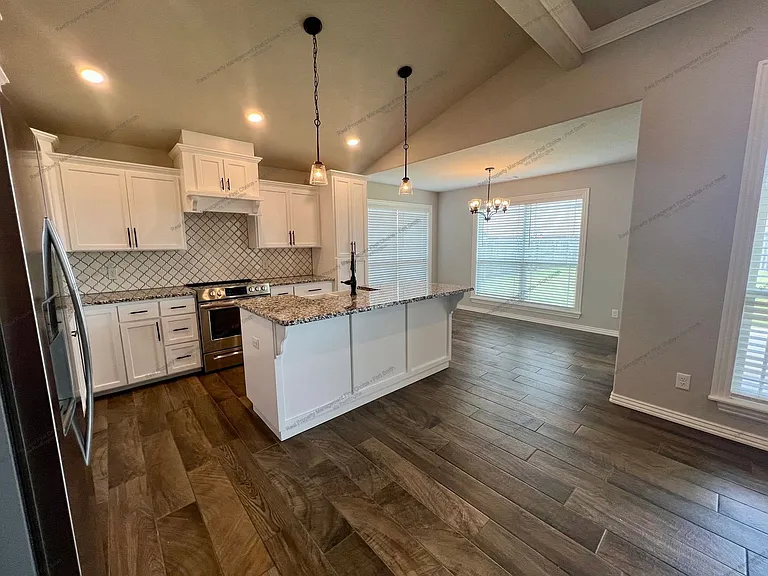 9007 Hawthorne Ln — Photo 7