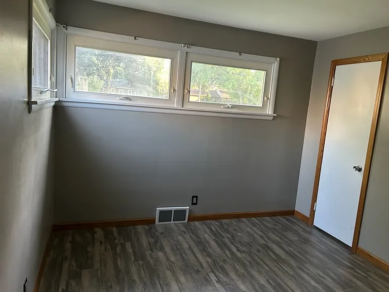 4318 Crestwood St NW — Photo 20