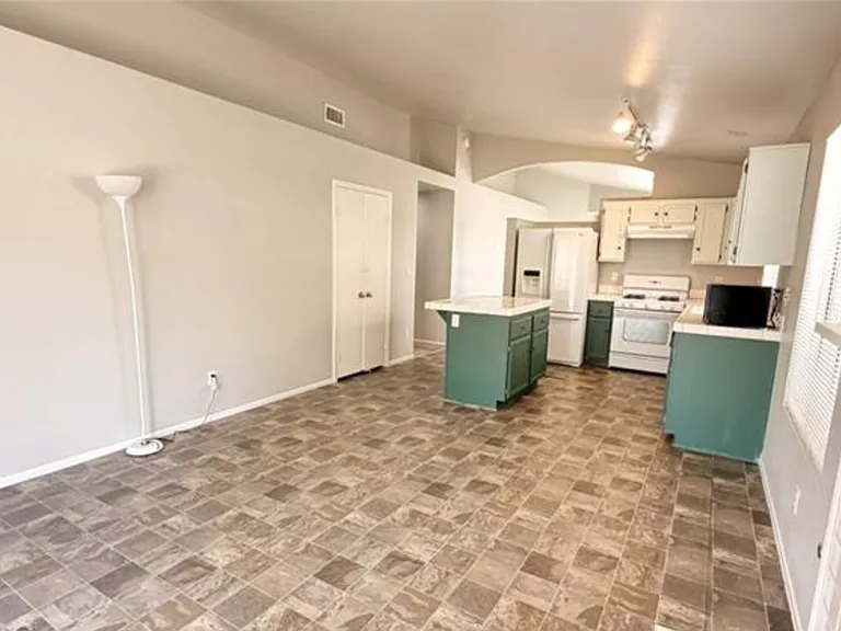 7220 Paradise Bay Dr — Photo 14