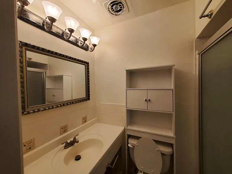 9070 Huntington Dr #6 — Photo 21