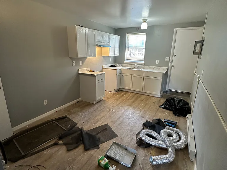 1146 Shields Pl — Photo 6
