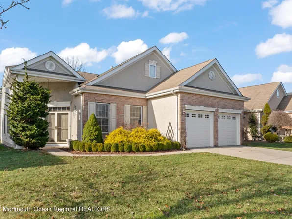 52 Cypress Point Lane, Jackson, NJ 08527