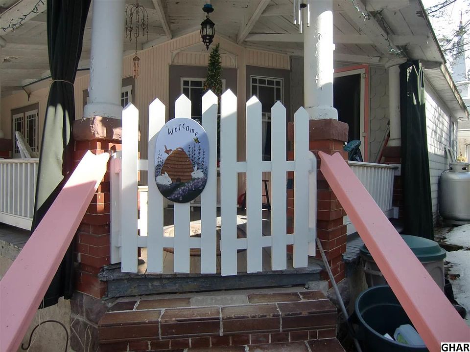 2nd image of 305 6th St