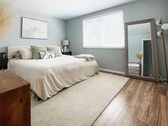 4th image of 1366 N Garfield St APT 202