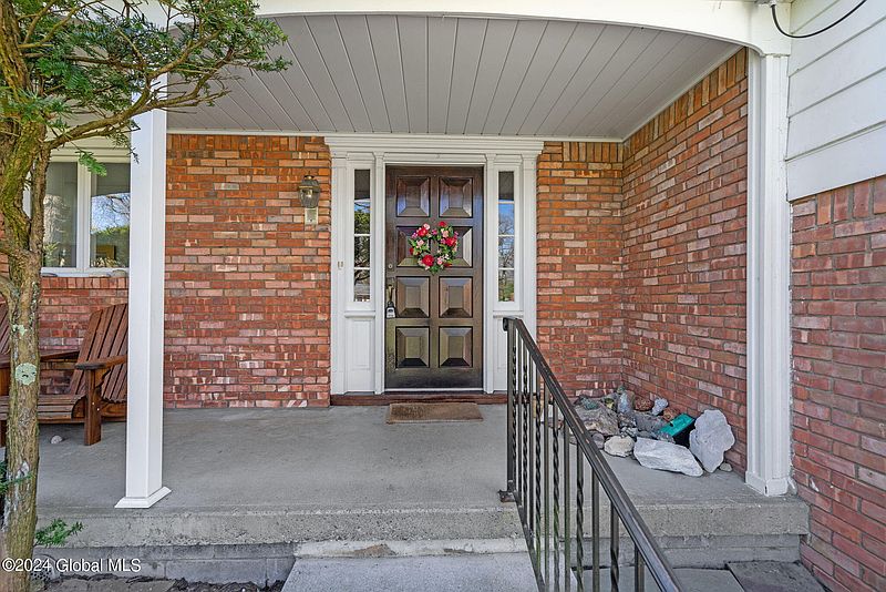 4th image of 357 W Highland Drive