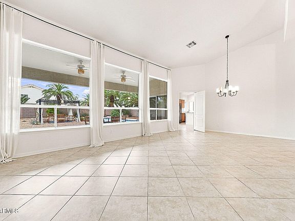 5th image of 4506 E OLIVE Avenue