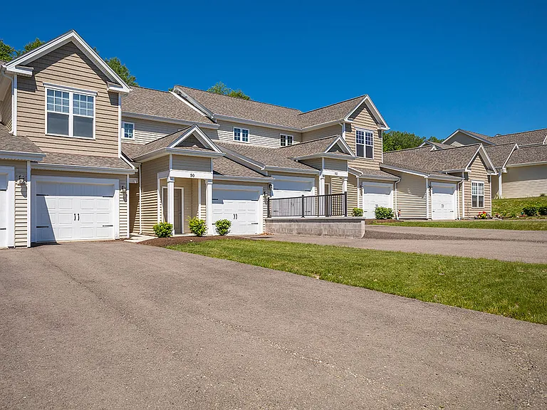 Fairlawn Hills — Photo 4