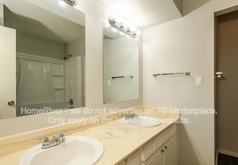 4441 W Carol Ave — Photo 9