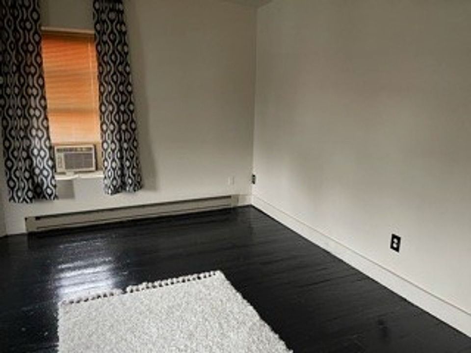 1st image of 2636 Walnut St #3W