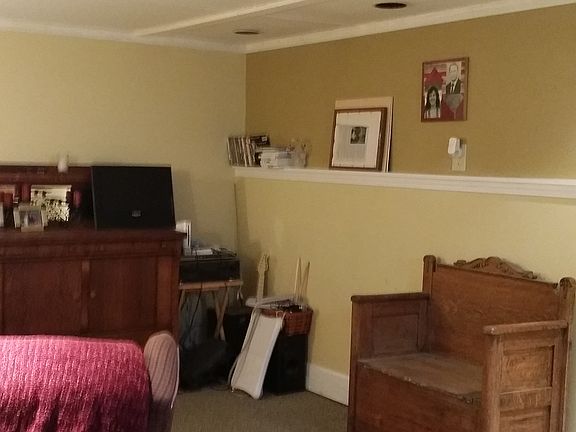 5th image of 10973 Henning Dr