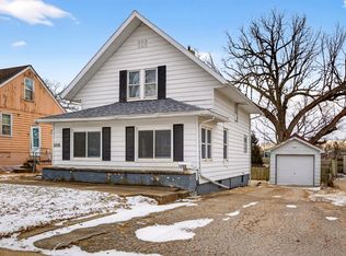 3206 Iola Ave, Des Moines, IA 50312