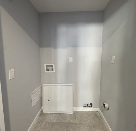 5th image of 27 Isabella Ave Floor 2