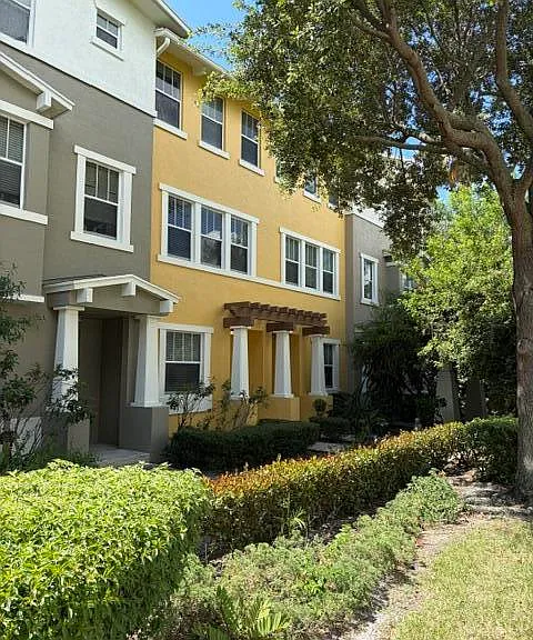 447 Corte Madera Ln #5 — Photo 2