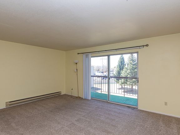 2nd image of 2912 Plumtree Dr #1