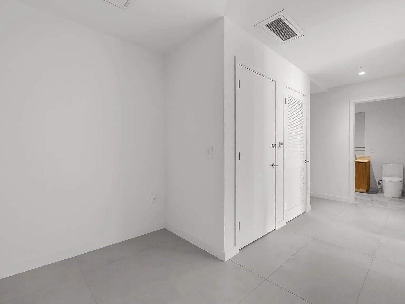 1 bed, 2.0 bath, 1216 sqft, $6,700 — Photo 4