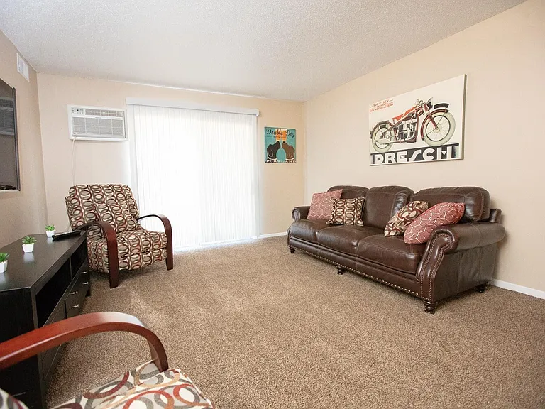 Boulder Creek Apartments — Photo 15