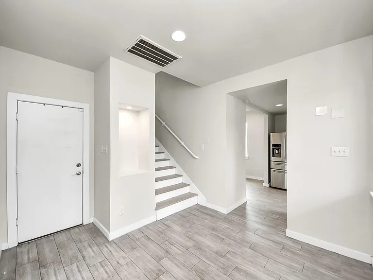 4228 Bellfort St — Photo 4