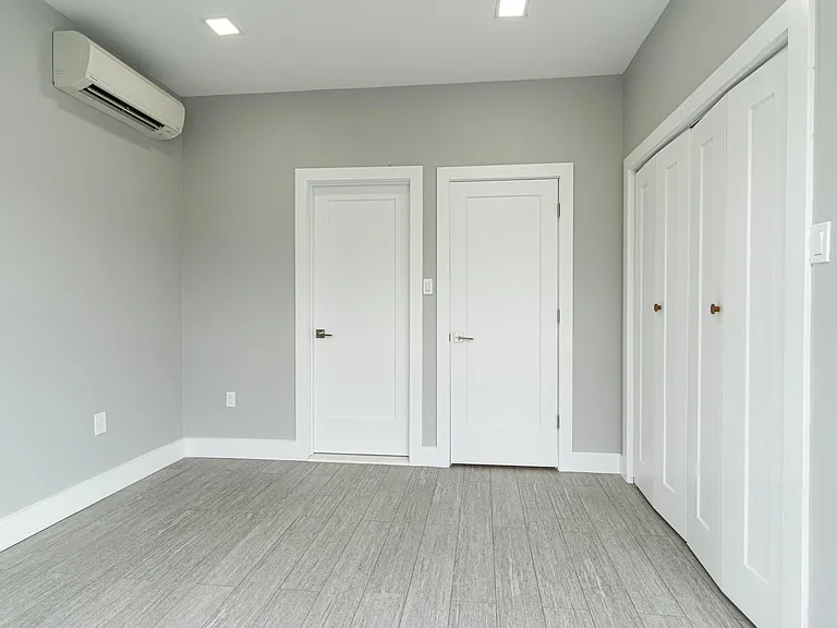 1727 Ingersoll St #B — Photo 15