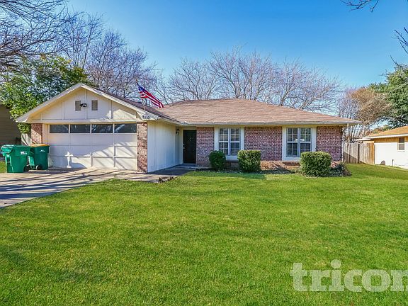 2nd image of 810 Dogwood Dr