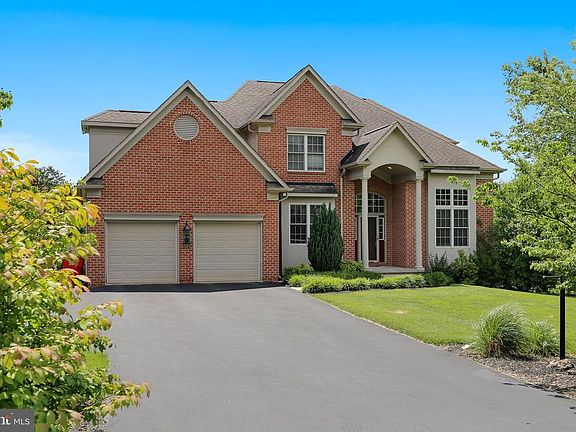 2nd image of 9951 Premiere View Cir