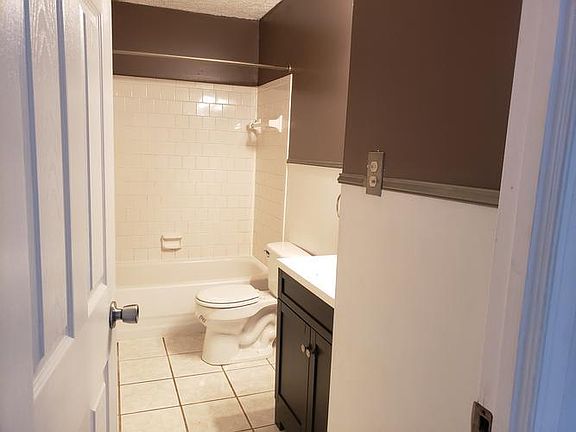Upper level Bath