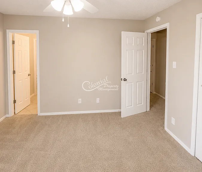 2214 Carousel Dr — Photo 8