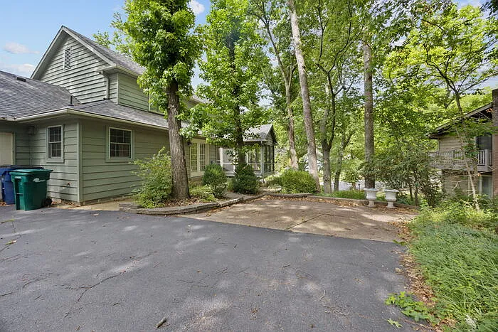 12819 Huntercreek Rd — Photo 5