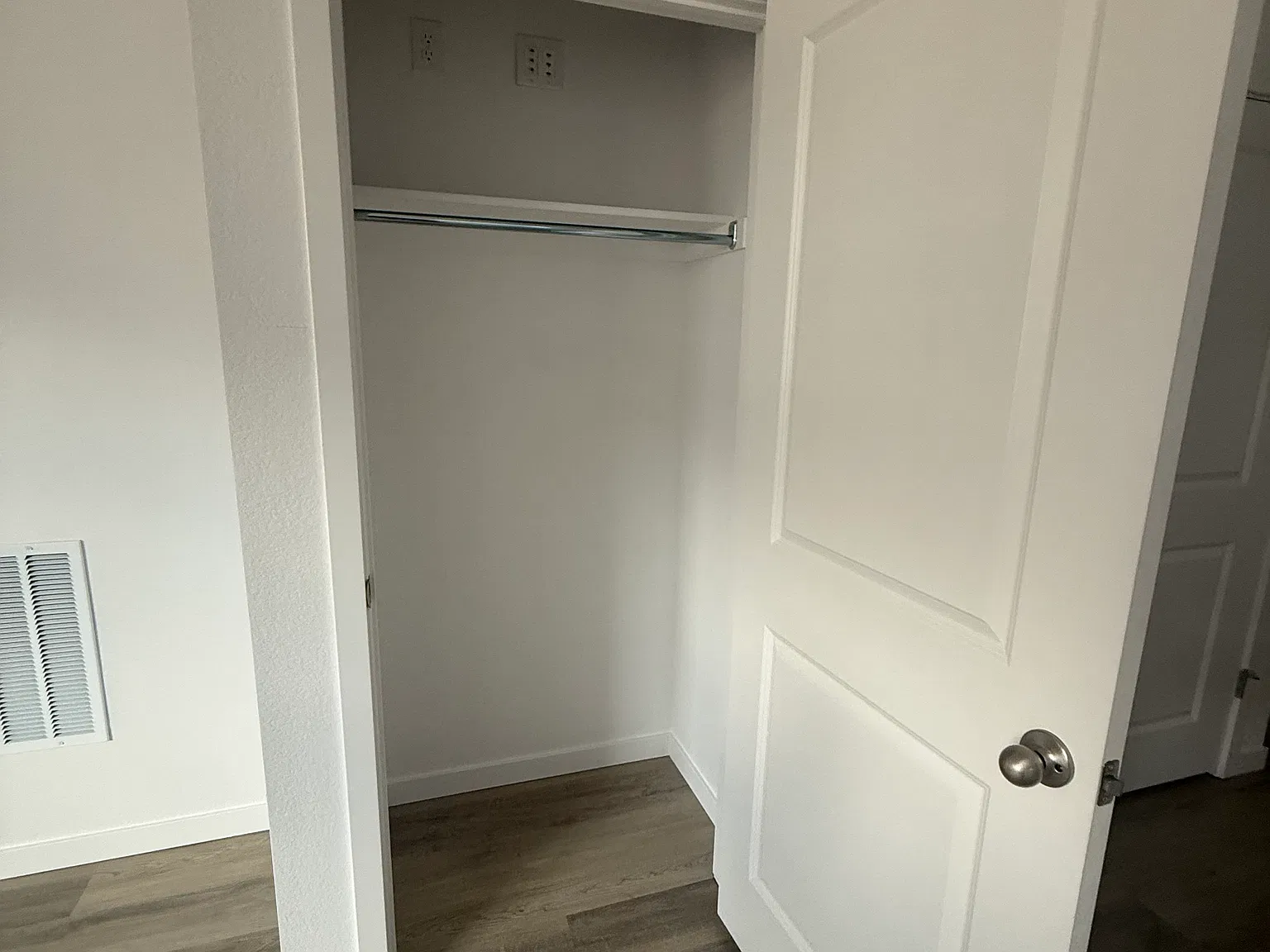 3 bed, 2.5 bath, 1503 sqft, $2,800 — Photo 3
