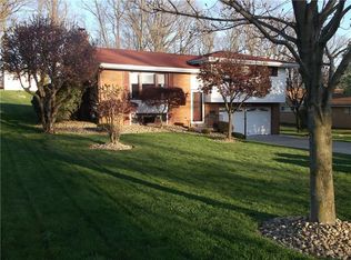 117 Greenwood Dr, Bridgeville, PA 15017