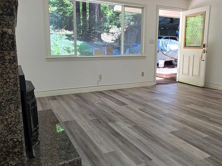 Lakeside Dr — Photo 11