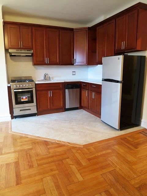 1st image of 2 Marine Ave APT 5E